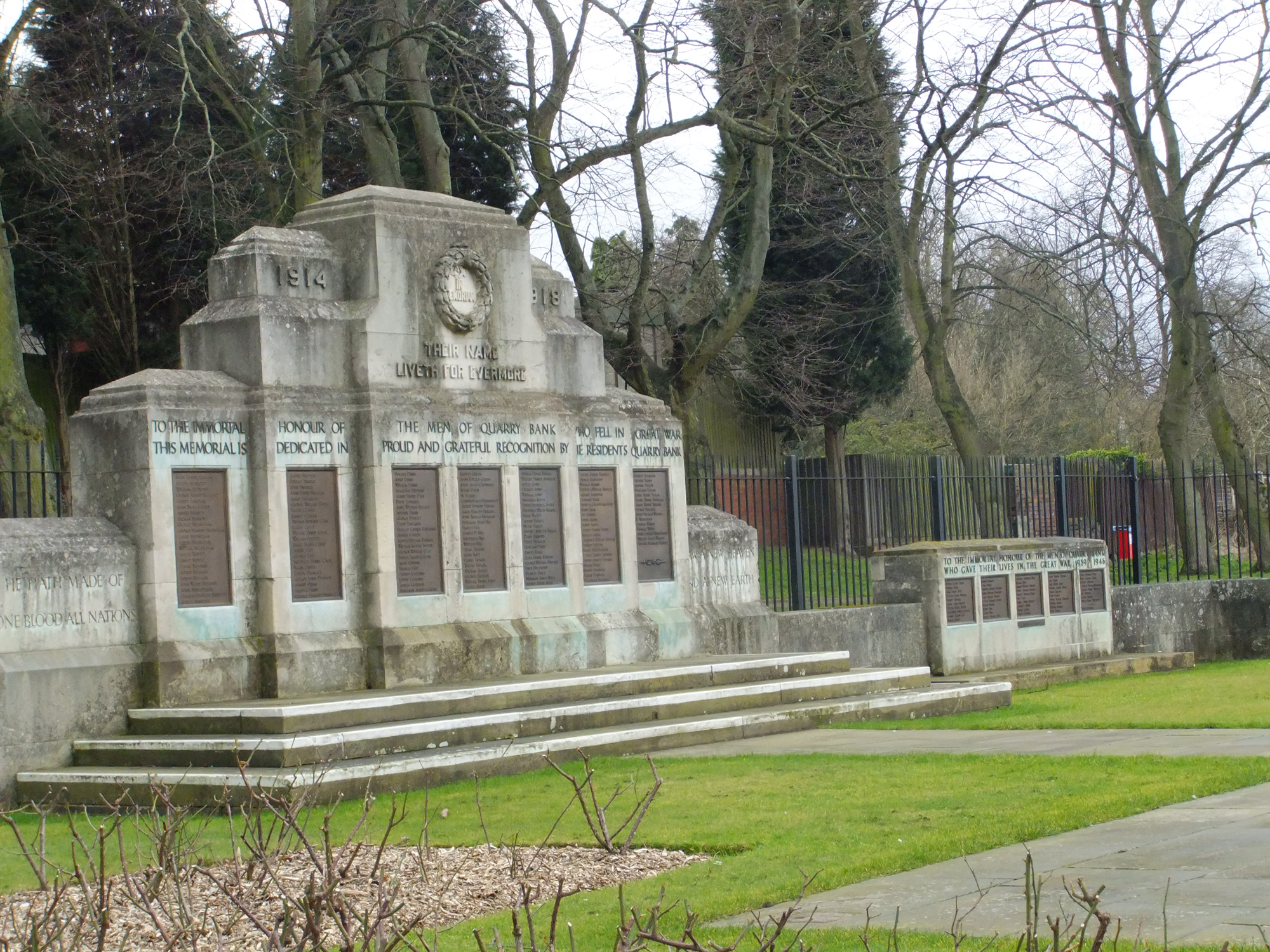 Quarry Bank War Memorials Online