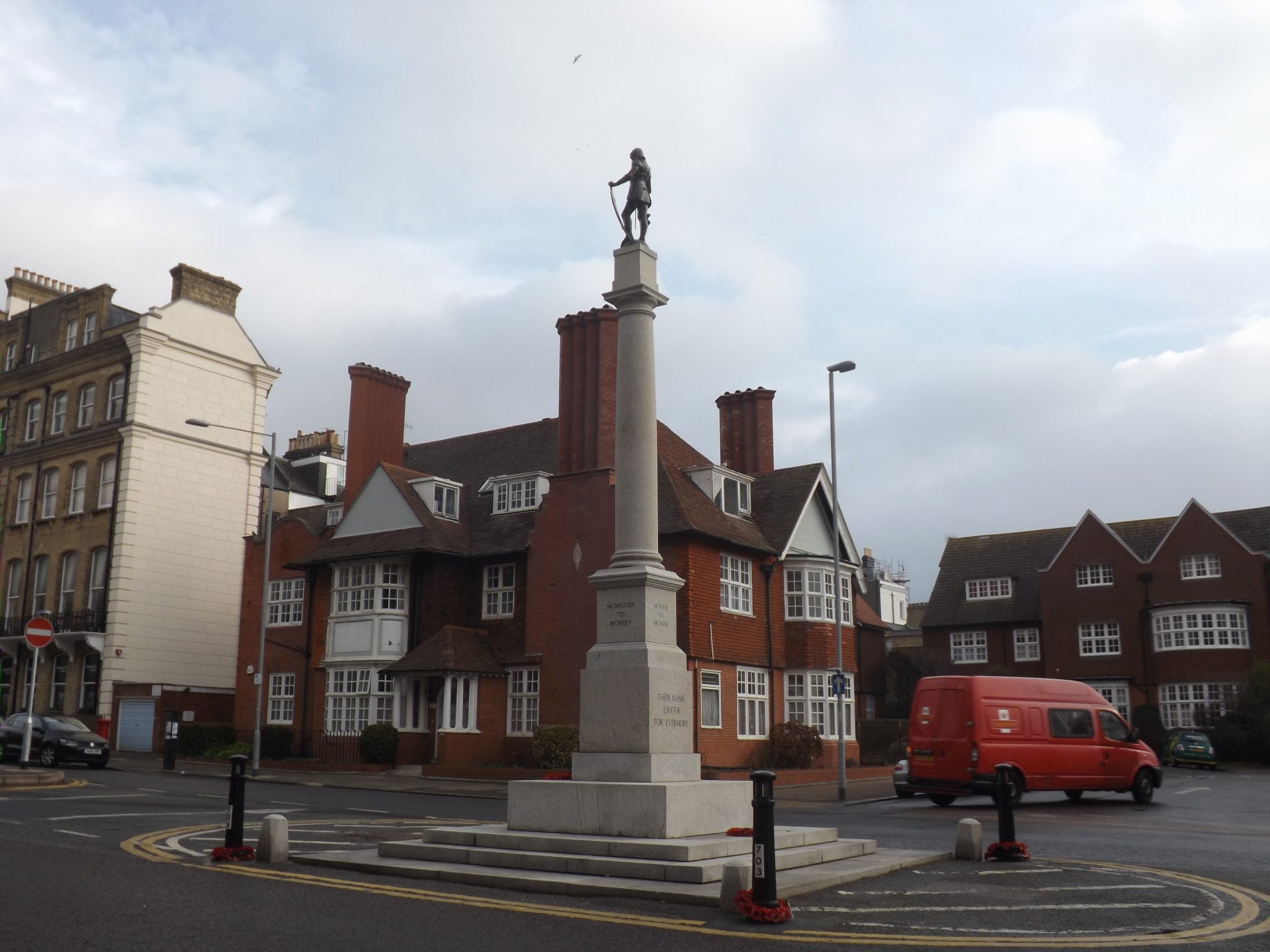 HOVE - War Memorials Online