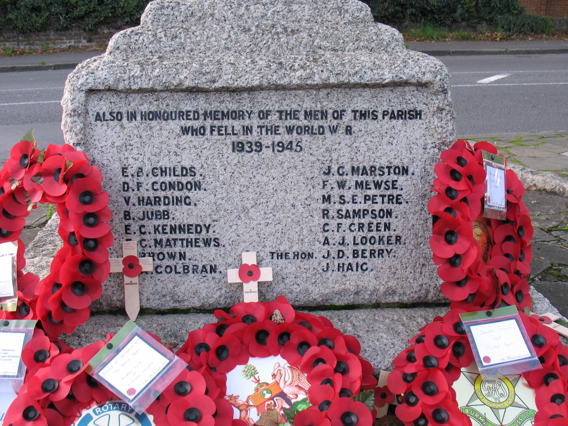 FARNHAM ROYAL War Memorials Online