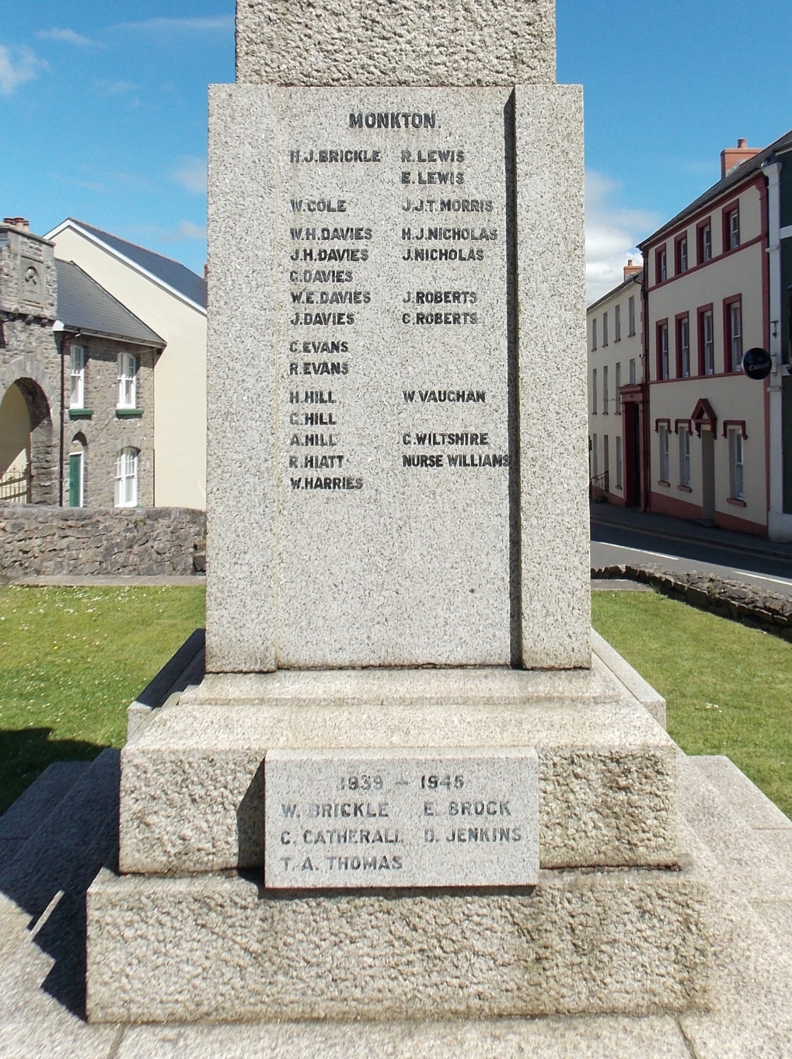 Pembroke and Monkton Cenotaph War Memorials Online
