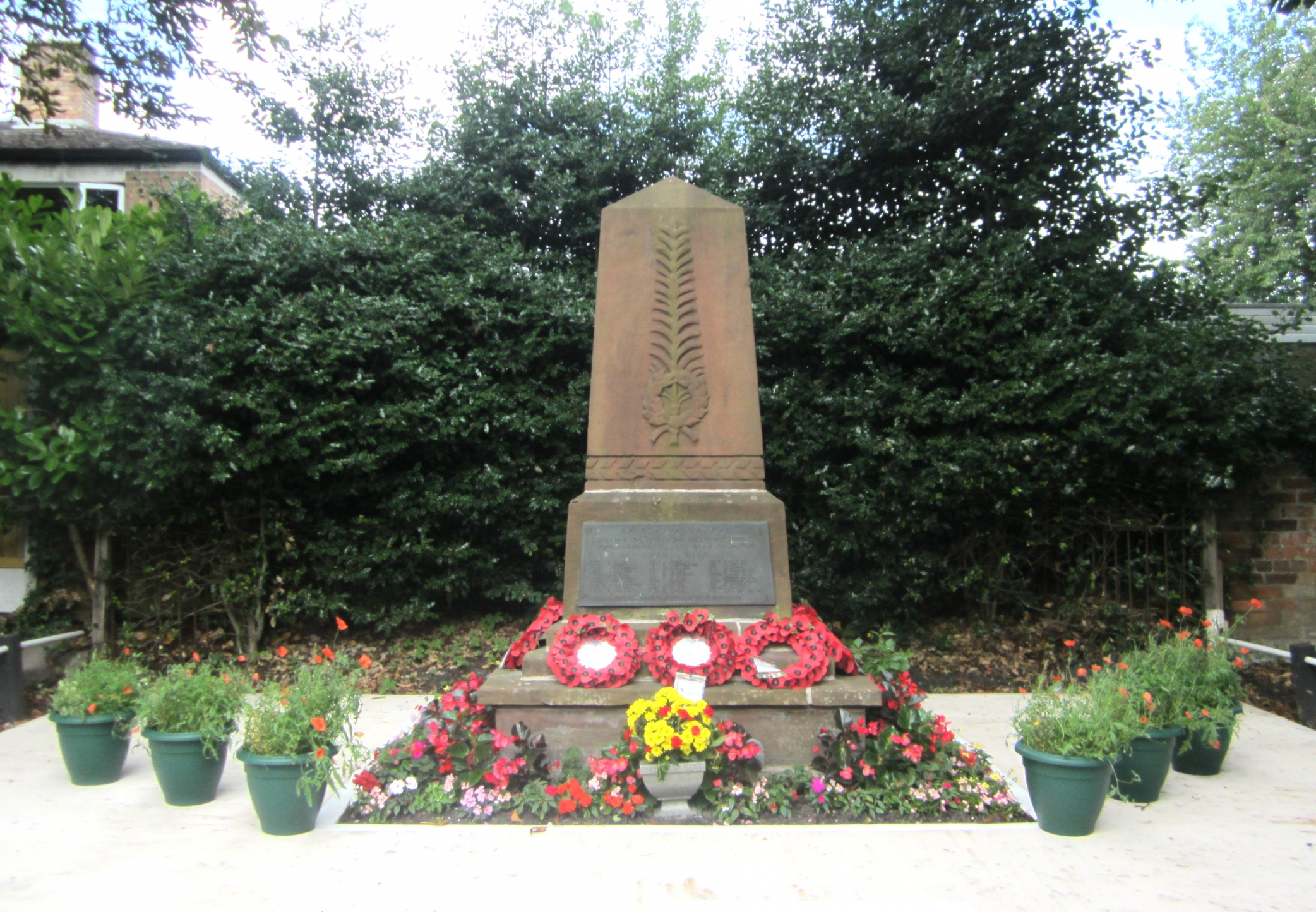 Overton on Dee War Memorials Online