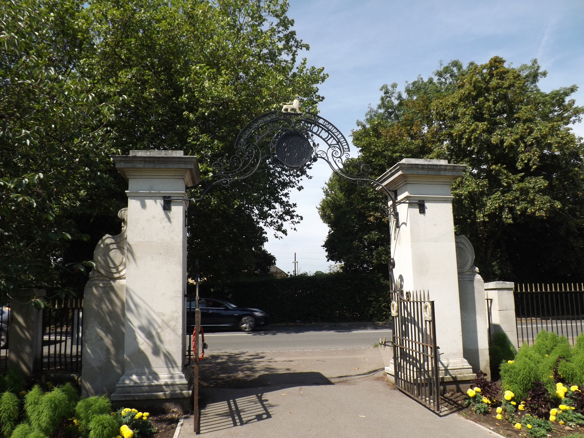Victory Park - War Memorials Online