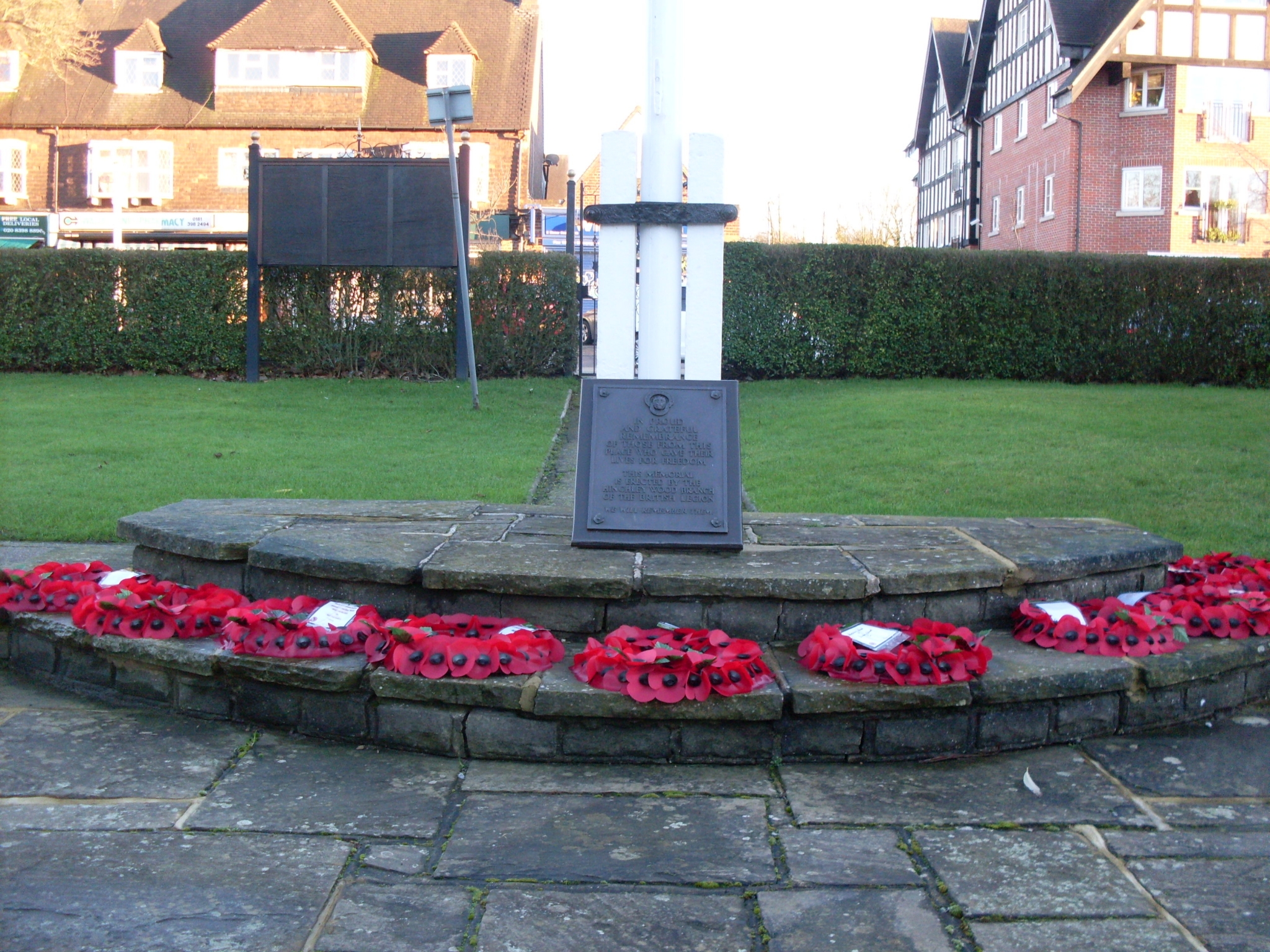 Hinchley Wood Memorial Gardens War Memorials Online