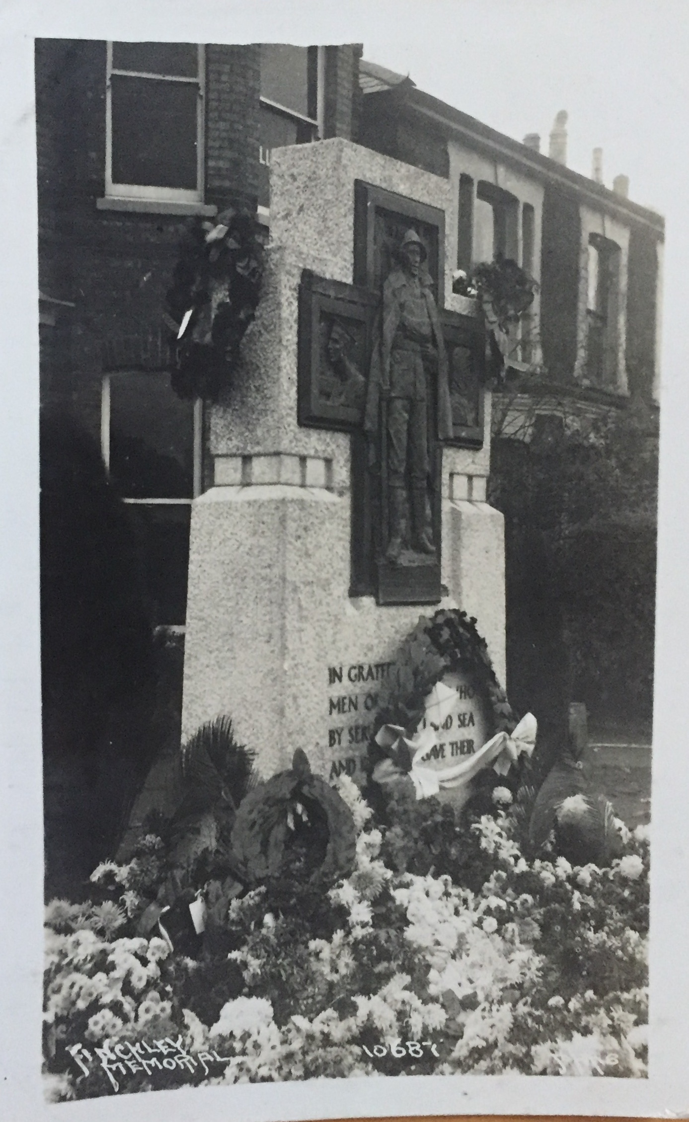 Finchley Memorial 19141919 + 19391945 War Memorials Online