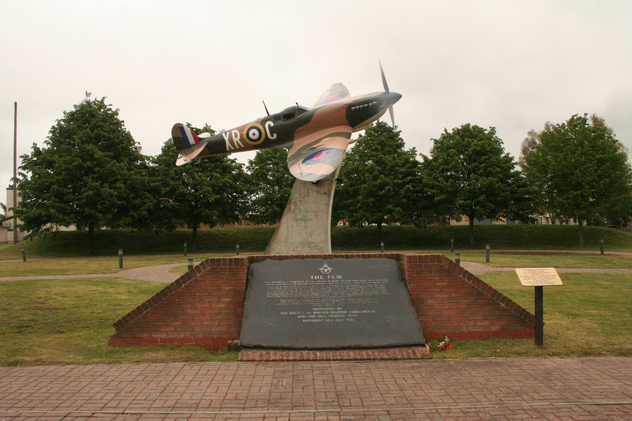 RAF LAKENHEATH BATTLE OF BRITAIN MEMORIAL - War Memorials Online